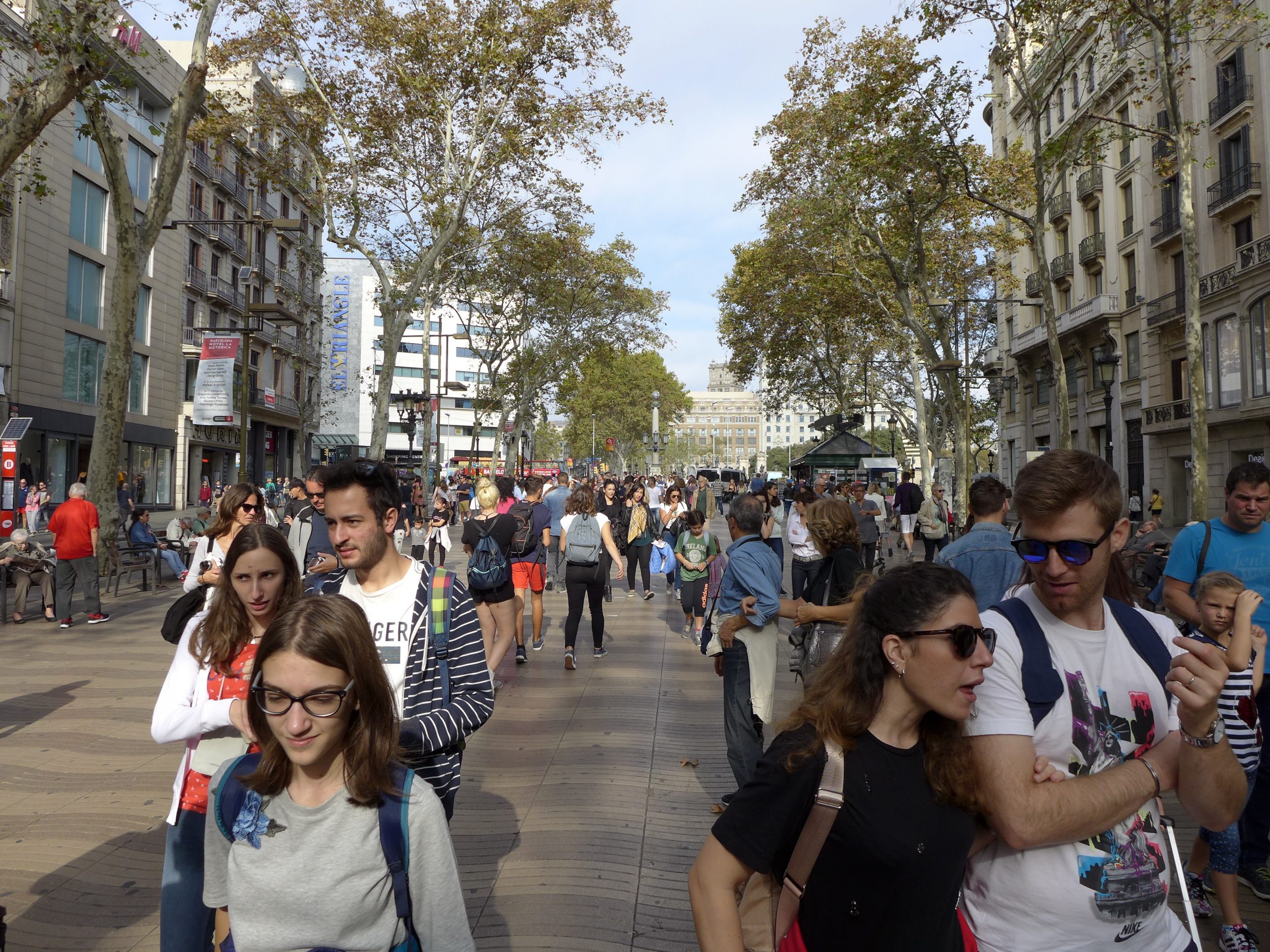 تآكل الطبقة الوسطى في الغرب وتنامي الشعبوية